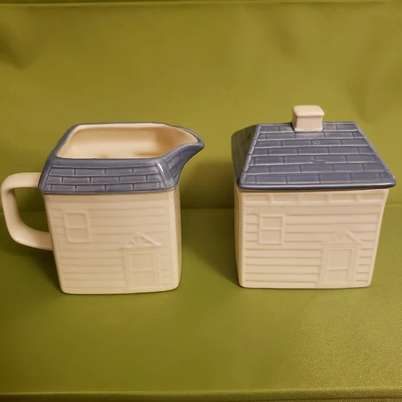 Victorian House Sugar & Creamer Set - Made in Mexico - Picture 7 of 11
